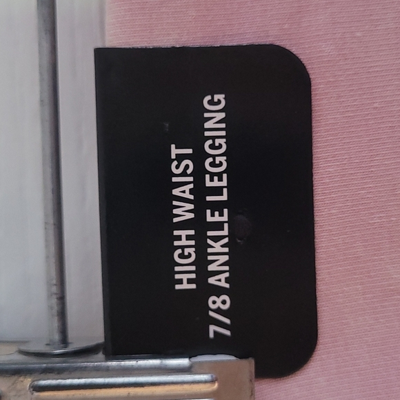 Victorias Secret PINK 7/8 ankle leggings - Picture 6 of 9